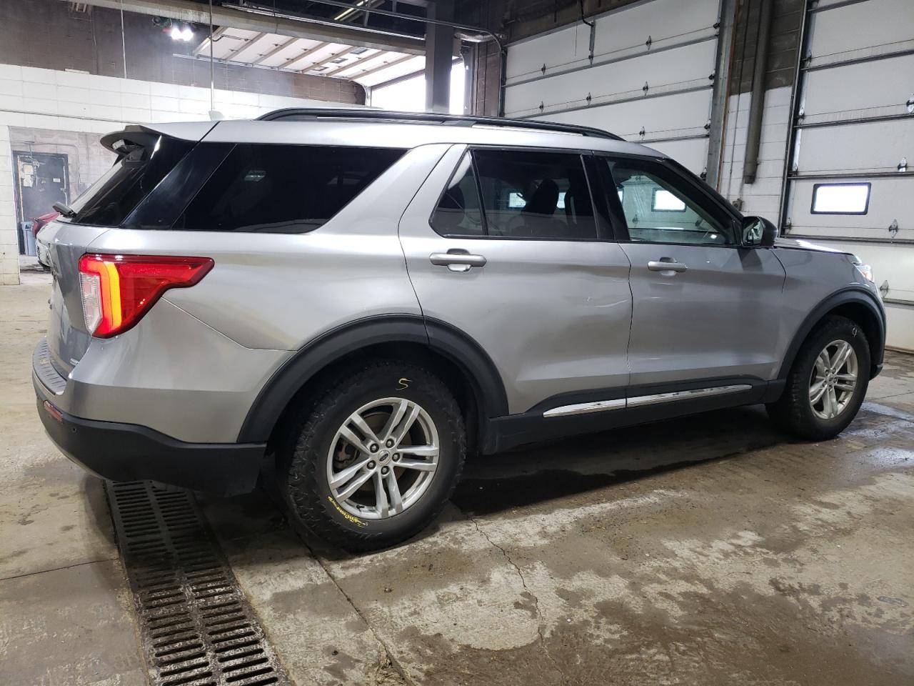 2020 Ford Explorer Xlt - Фото 3