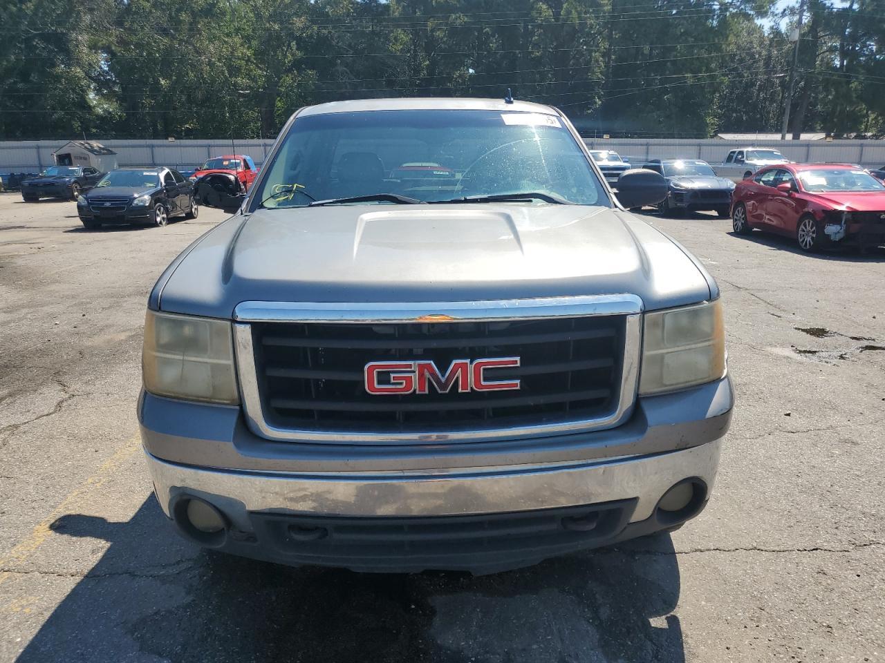 2007 GMC New Sierra K1500 - Image 5