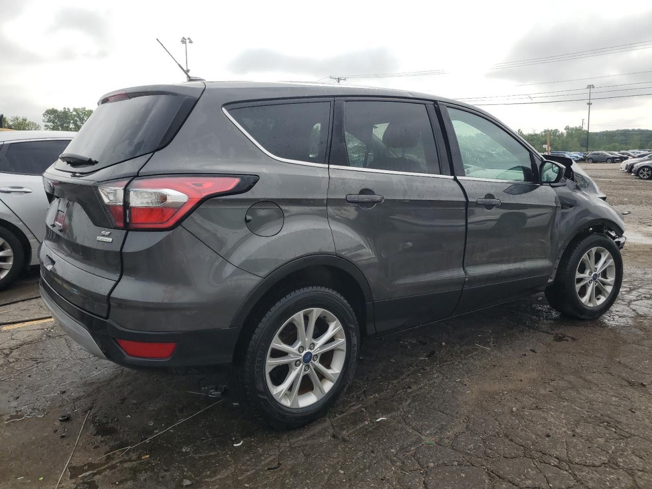 2017 Ford Escape Se - Фото 3