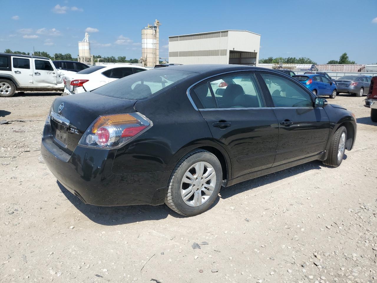 2012 Nissan Altima Base - Фото 3
