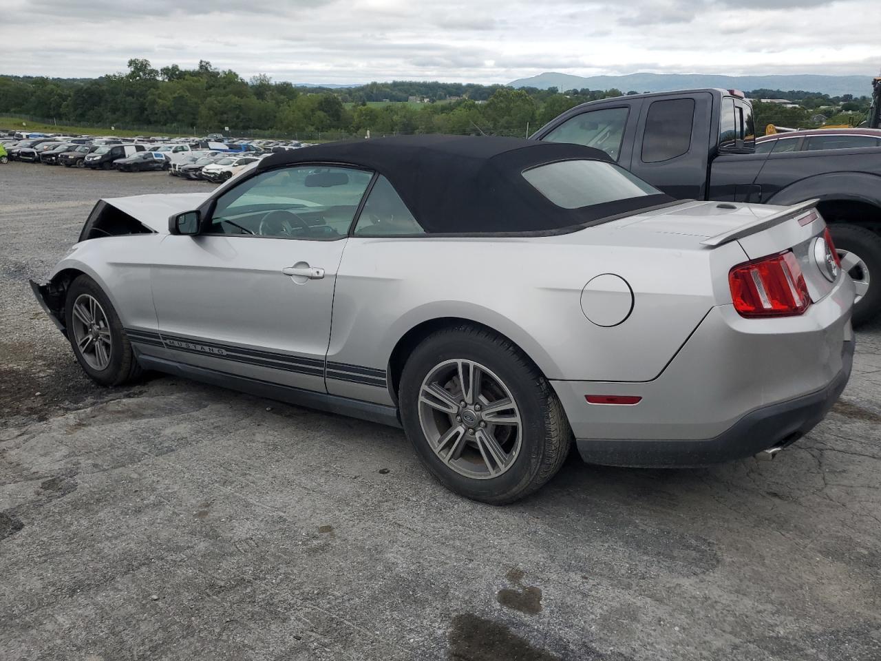 2012 Ford Mustang - Image 2