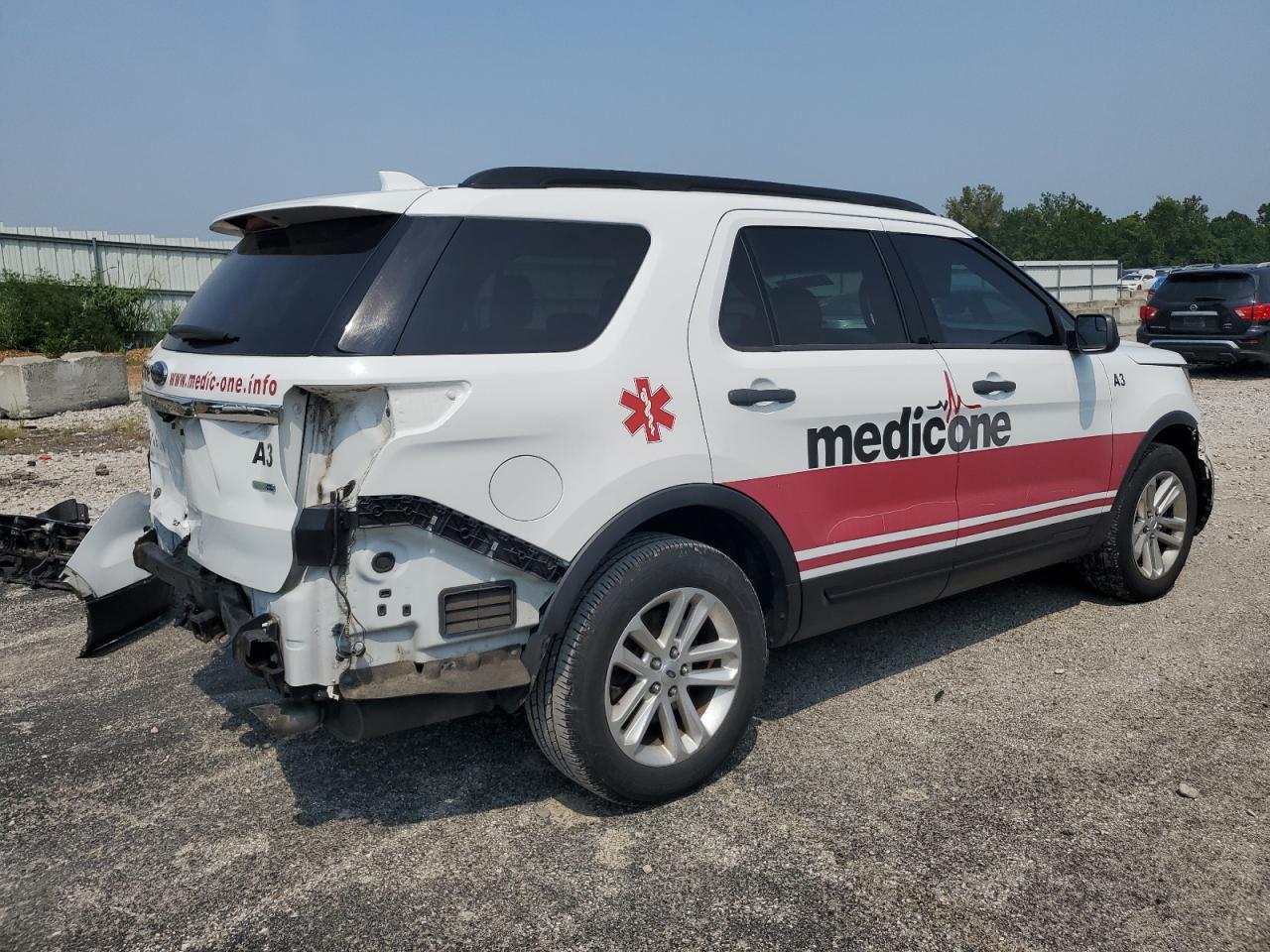 2016 Ford Explorer - Image 3