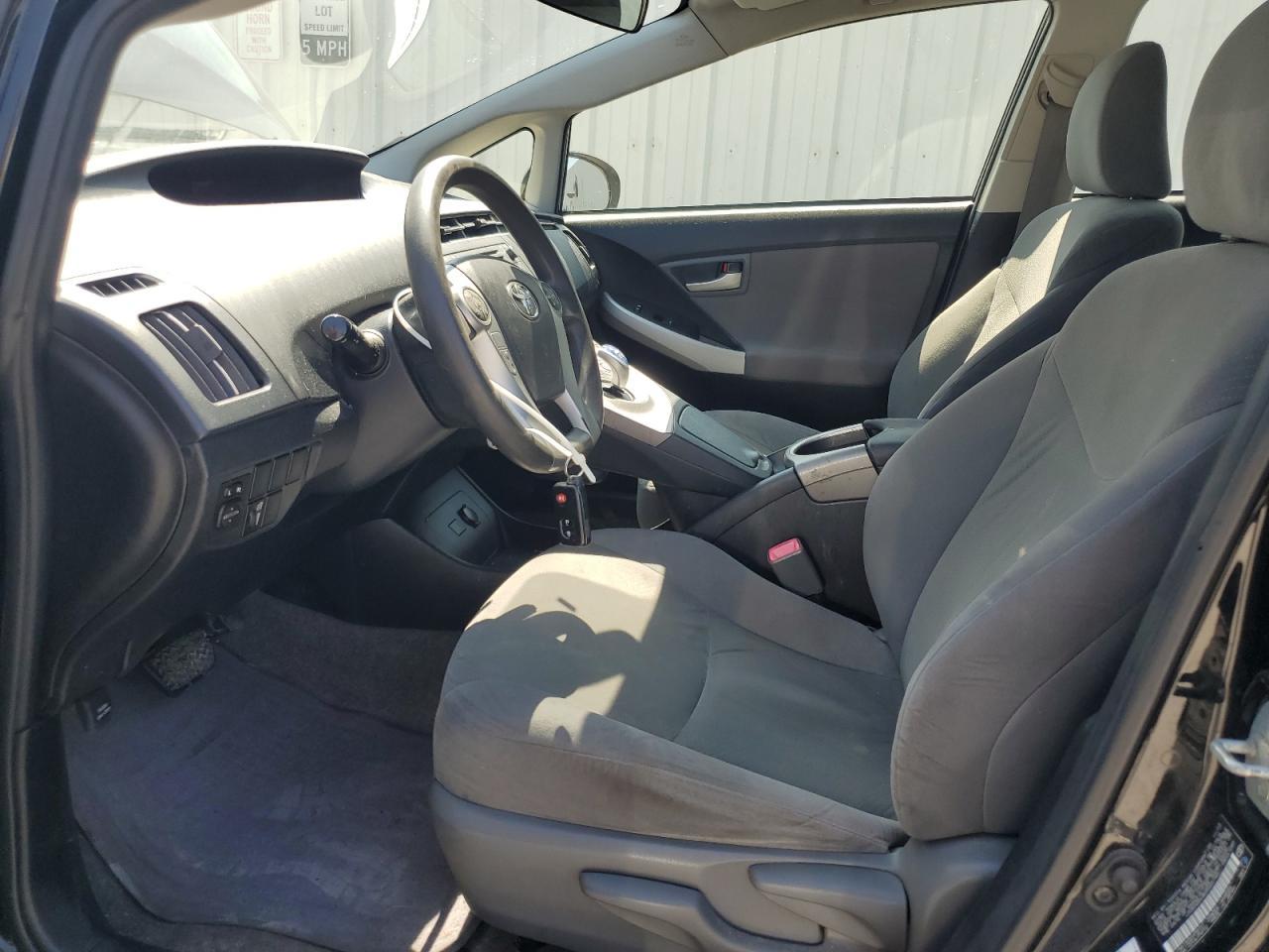 2013 Toyota Prius - Фото 7