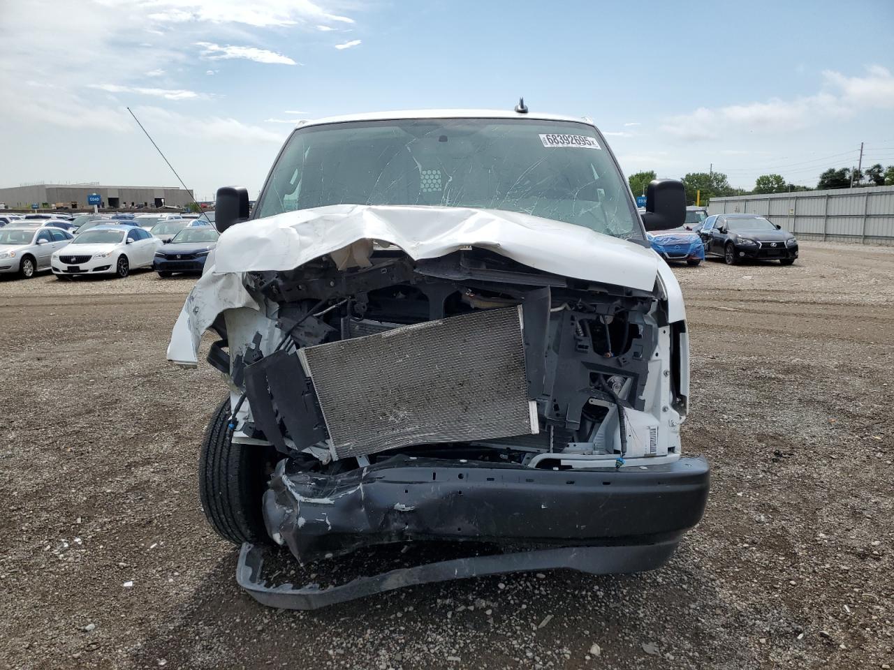 2025 Chevrolet Express G2500 - Фото 5