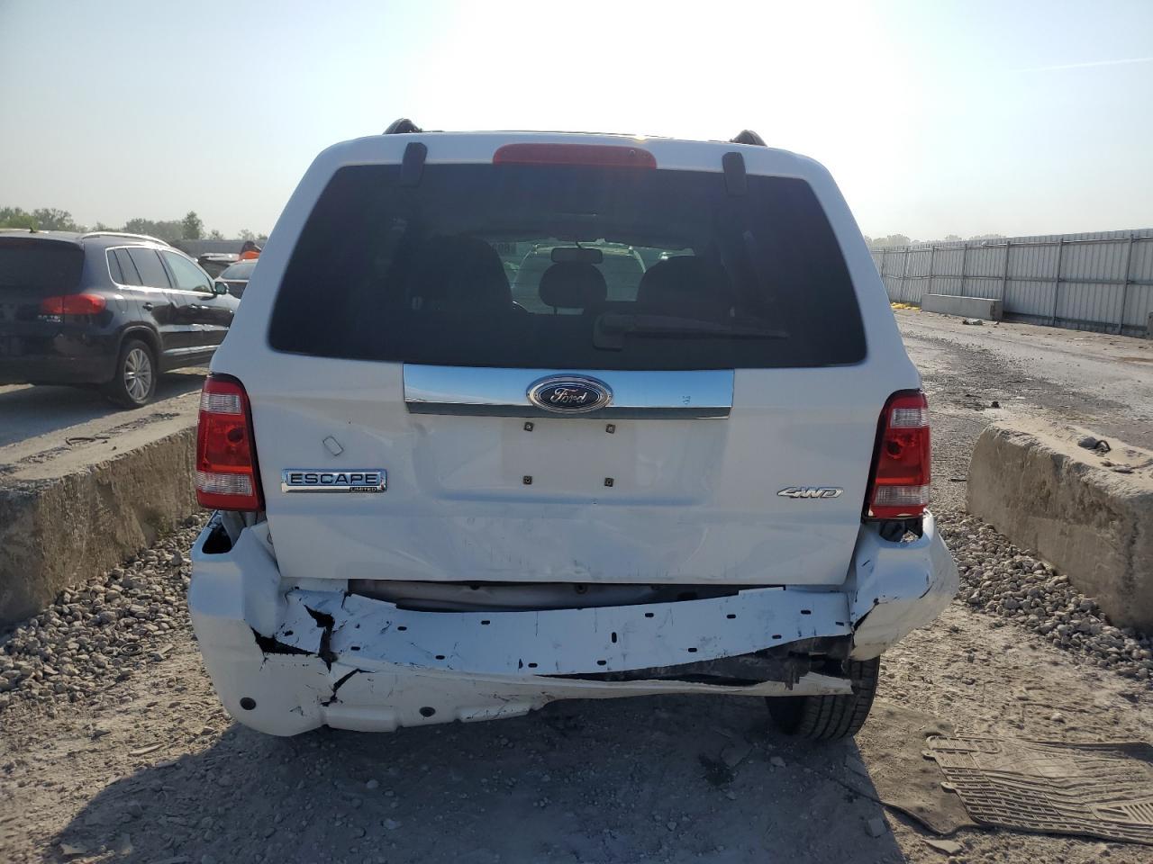 2008 Ford Escape Limited - Image 6