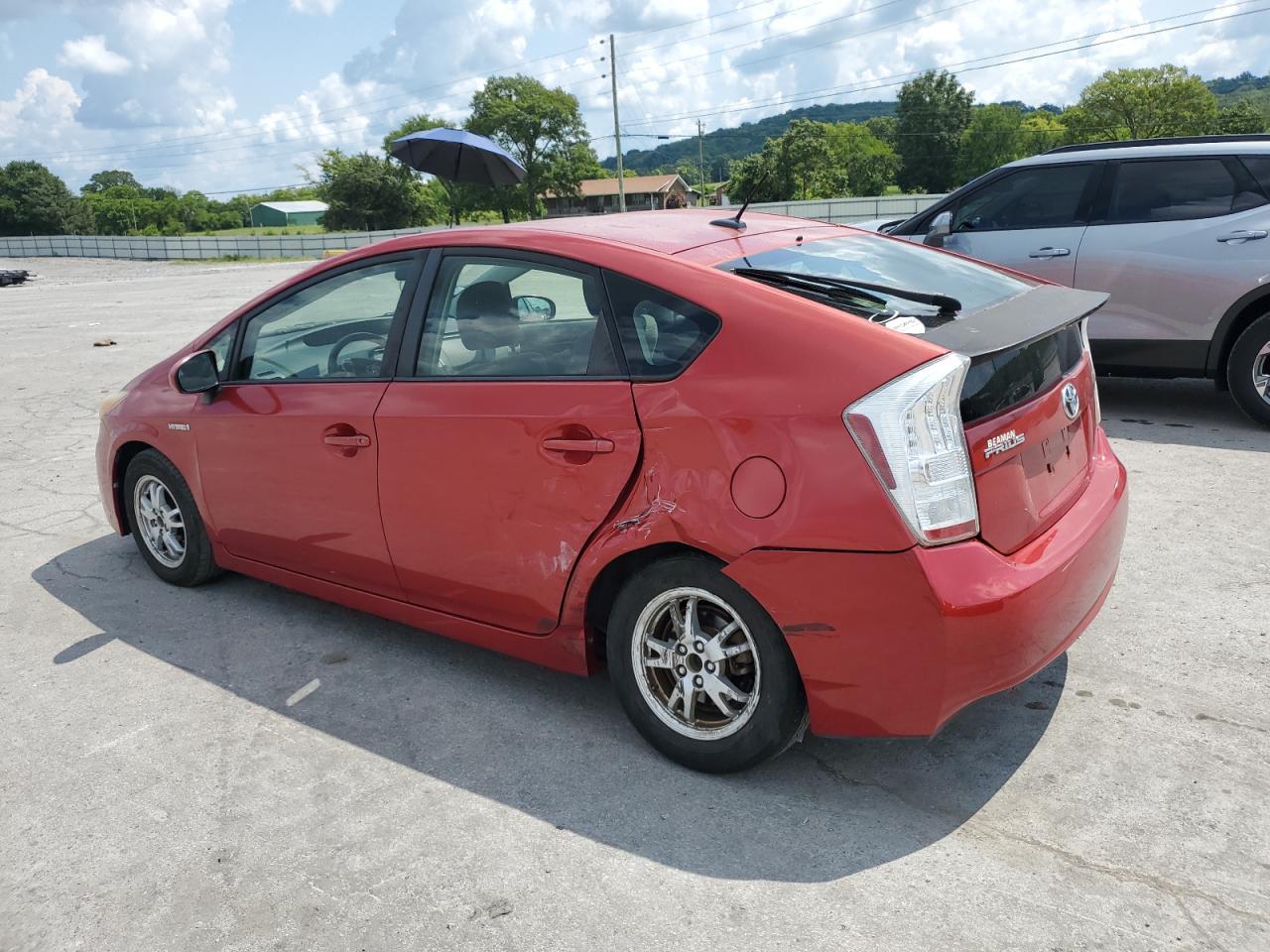 2011 Toyota Prius - Image 2