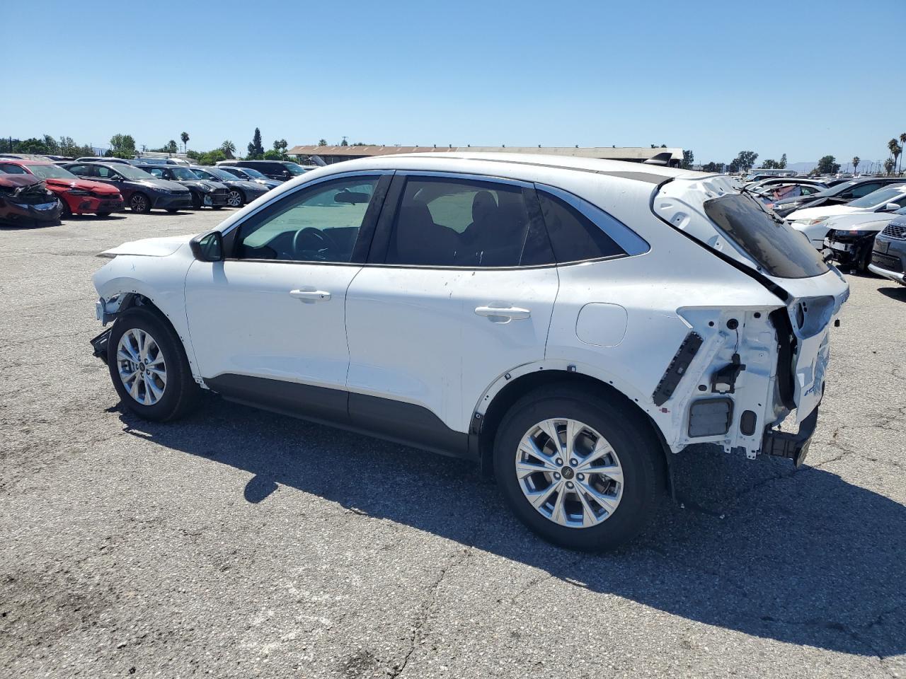 2024 Ford Escape Active - Image 2