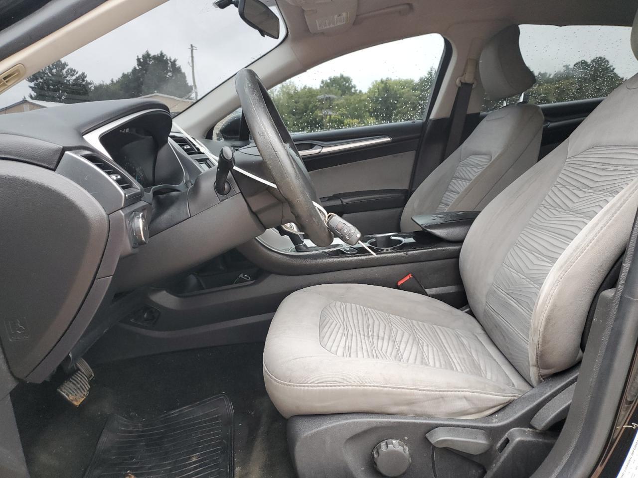 2016 Ford Fusion S - Фото 7