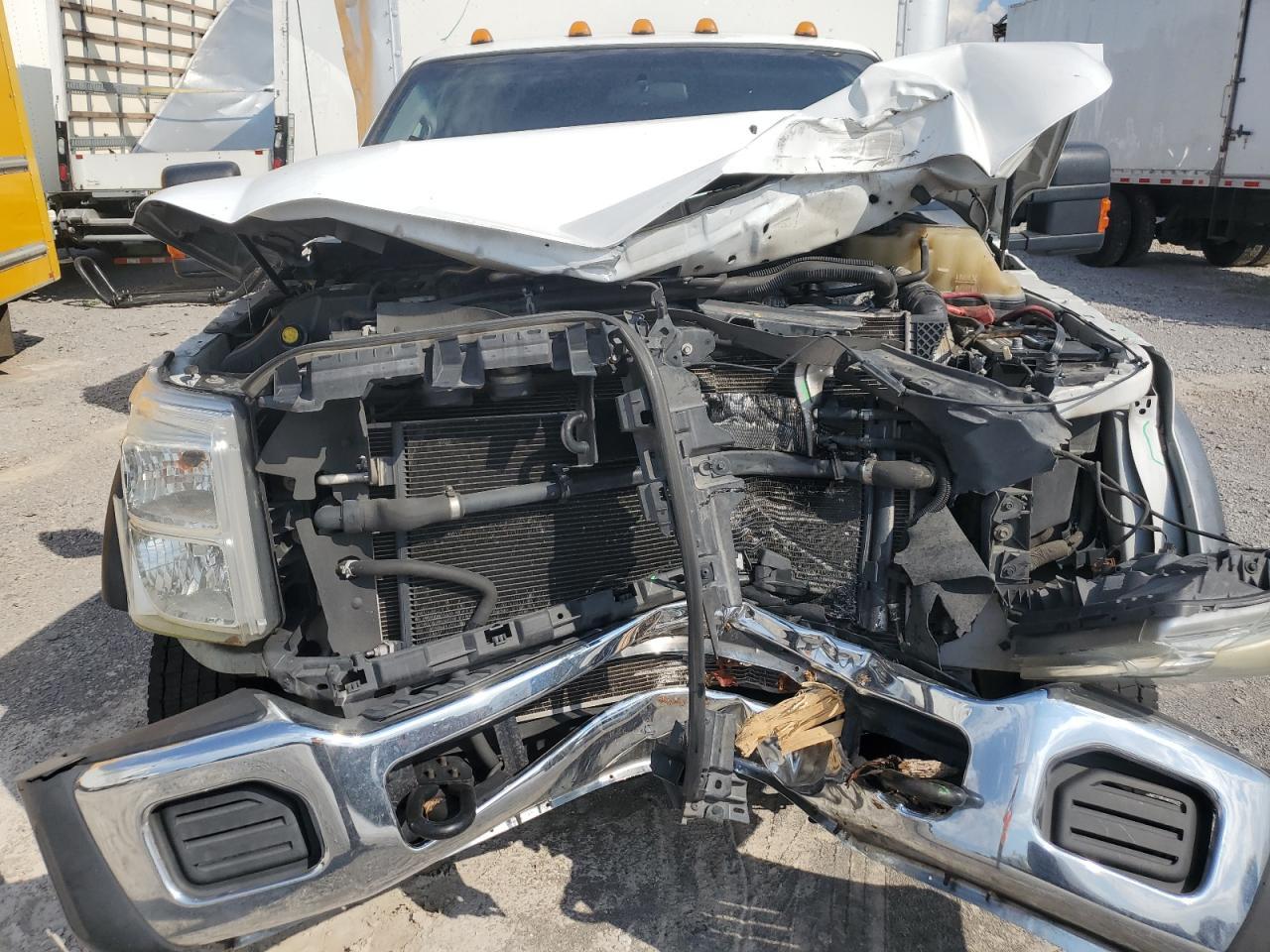 2016 Ford F550 Super Duty - Image 7