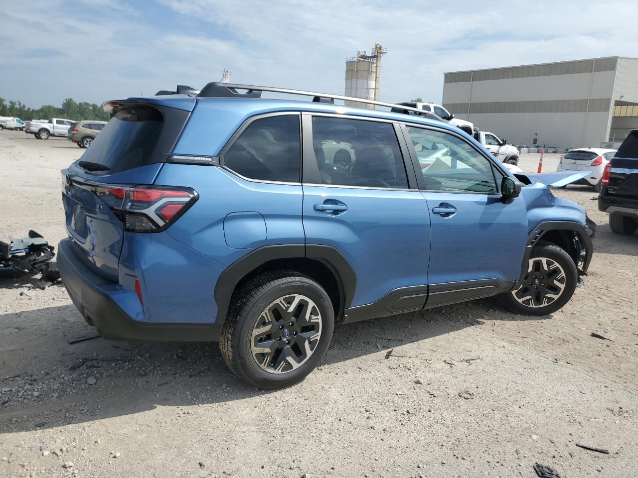 2025 Subaru Forester Premium - Image 3