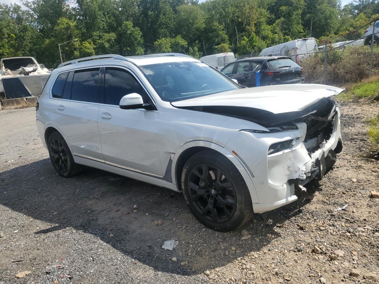 2023 BMW X7 xDrive40I - Image 4