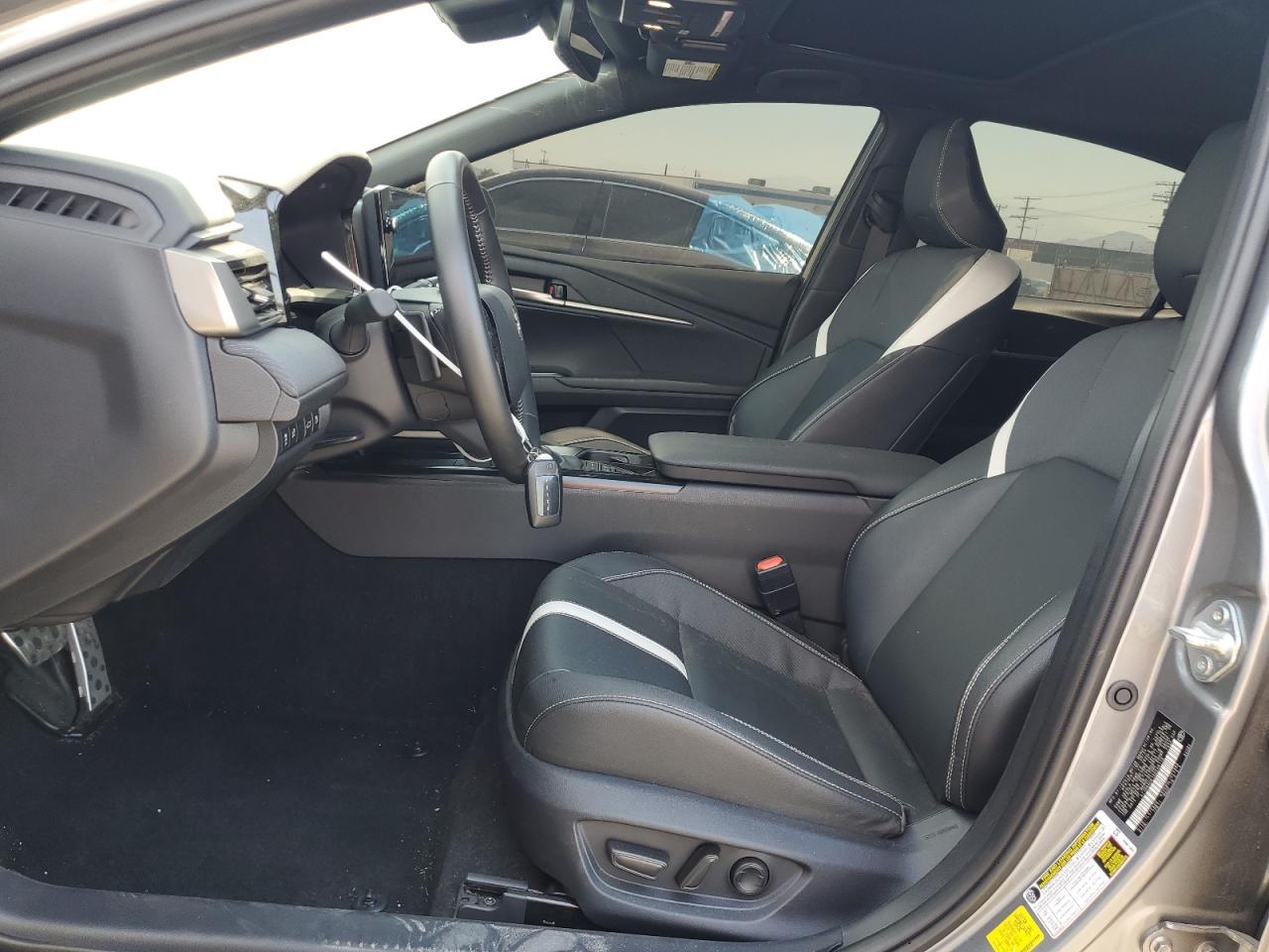 2025 Toyota Camry Xse - Image 7