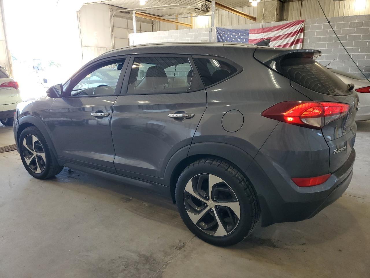 2016 Hyundai Tucson Limited - Image 2