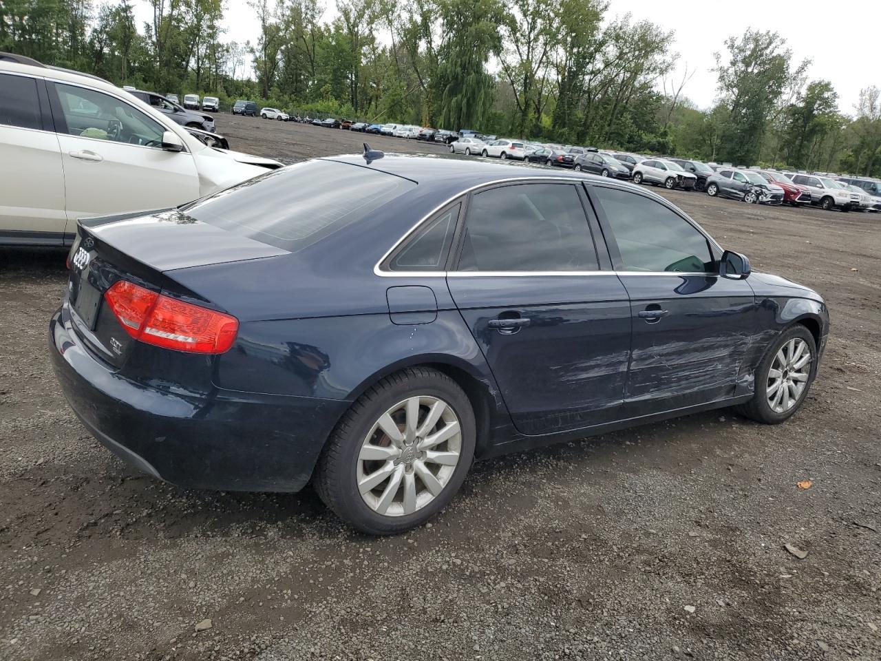 2011 Audi A4 Premium Plus - Фото 3