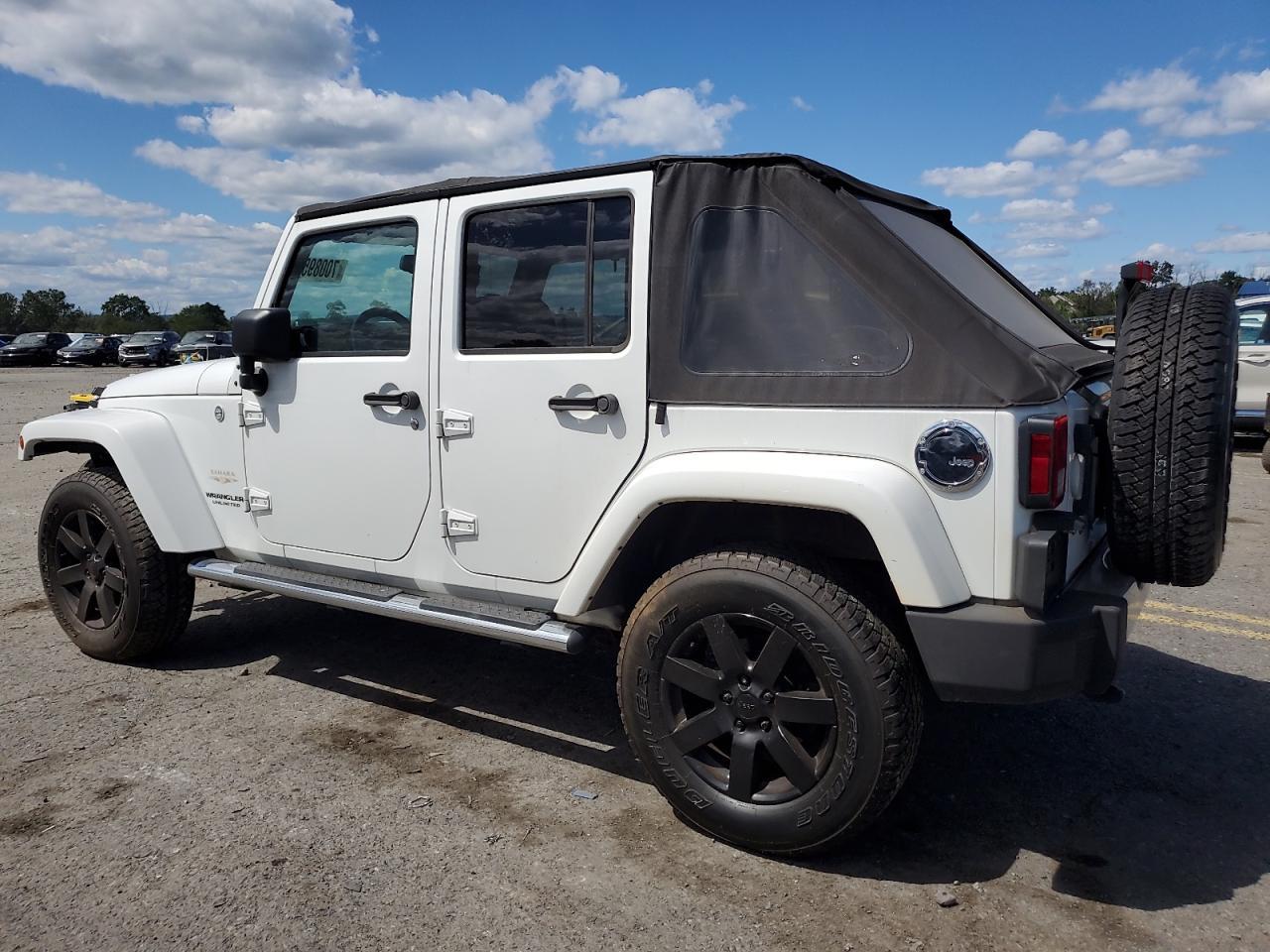 2013 Jeep Wrangler Unlimited Sahara - Фото 2