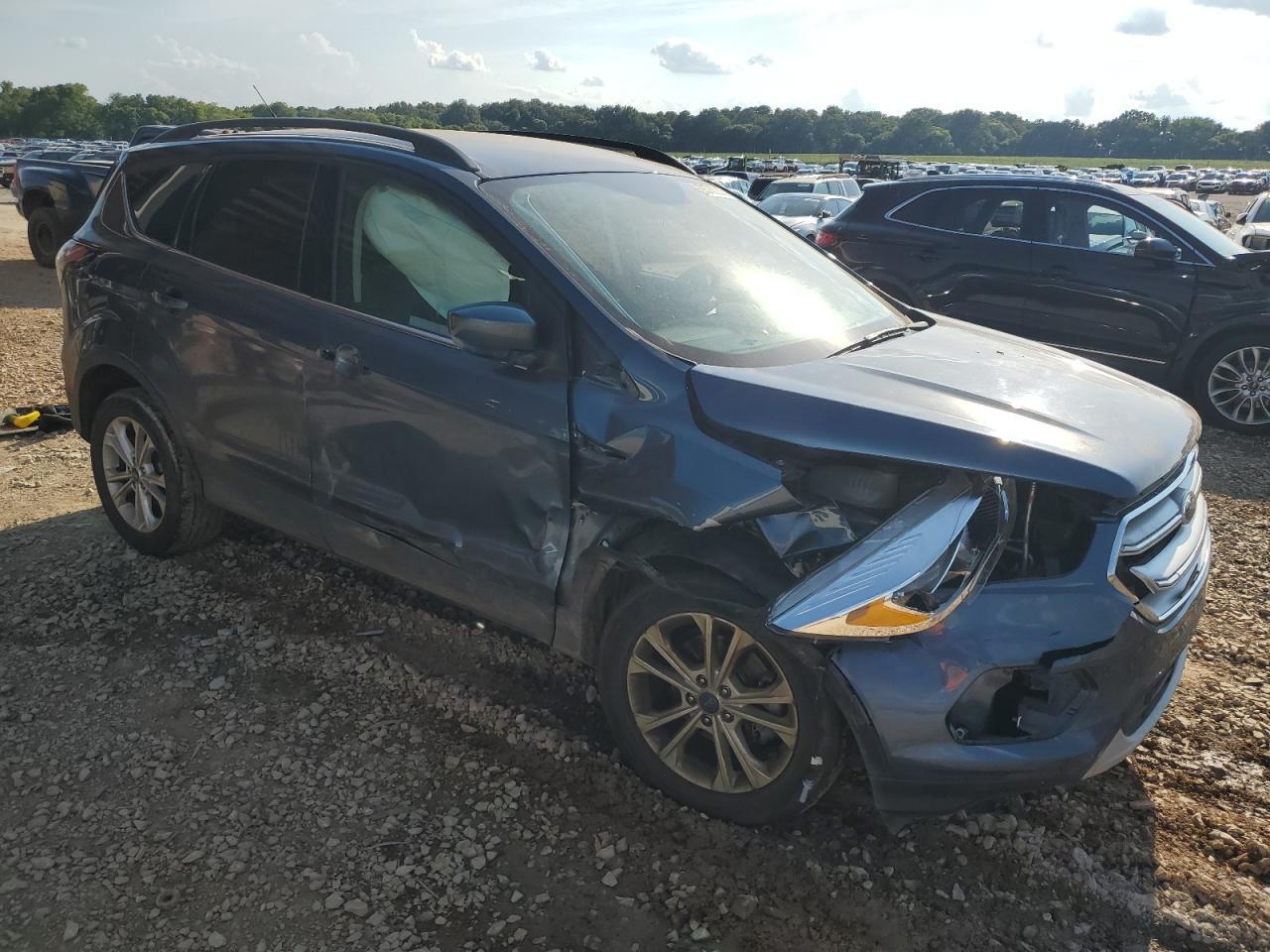 2018 Ford Escape Se - Фото 4