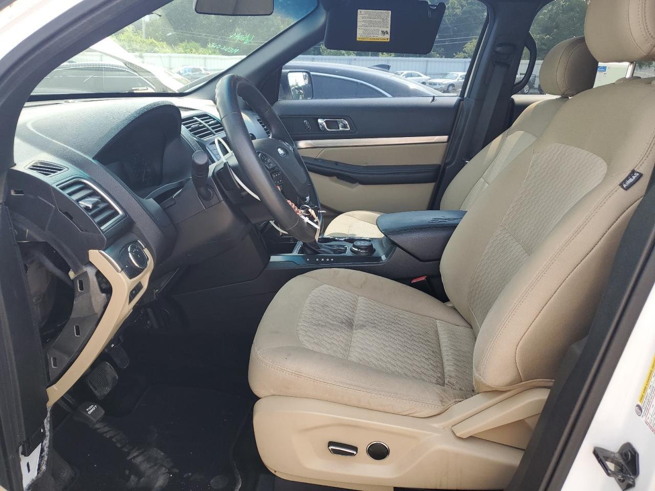 2016 Ford Explorer - Image 7