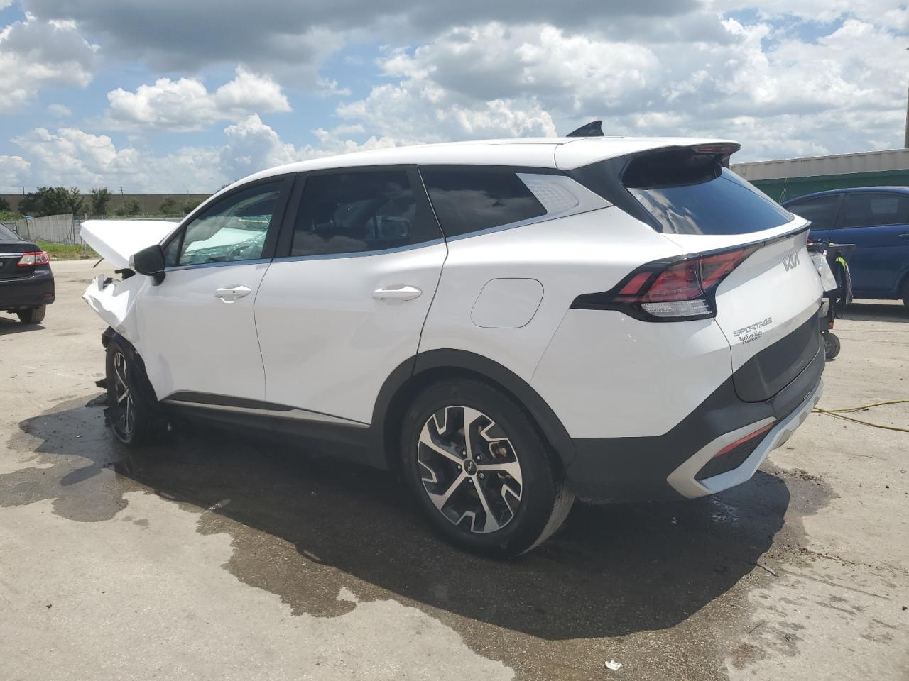 2025 Kia Sportage Ex - Image 2