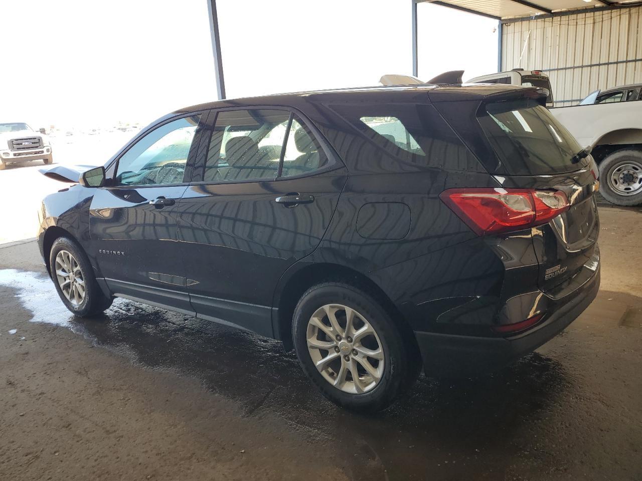 2019 Chevrolet Equinox Ls - Фото 2