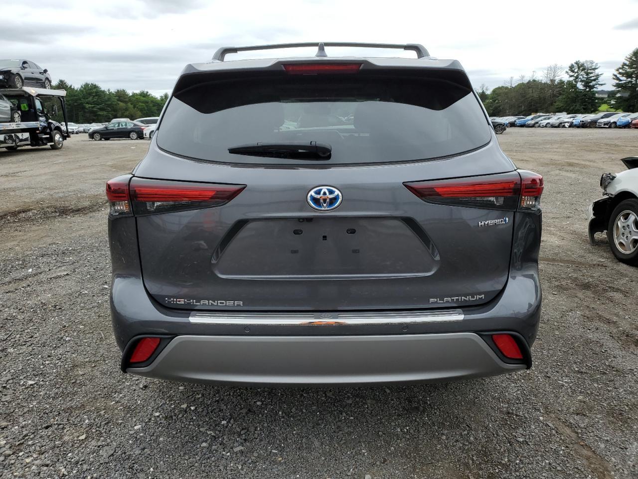 2024 Toyota Highlander Hybrid Limited Hybrid Limited - Image 6