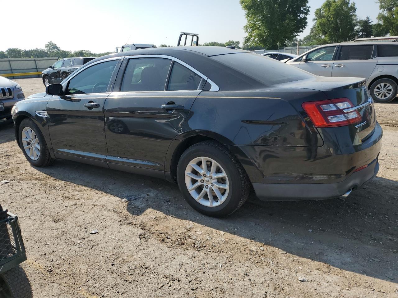 2013 Ford Taurus Se - Image 2
