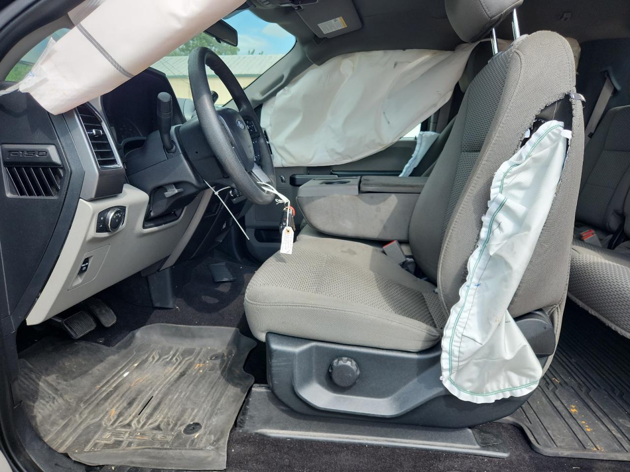 2020 Ford F150 Super Cab - Фото 7