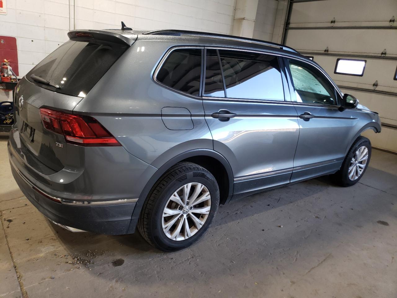 2018 Volkswagen Tiguan Se - Фото 3