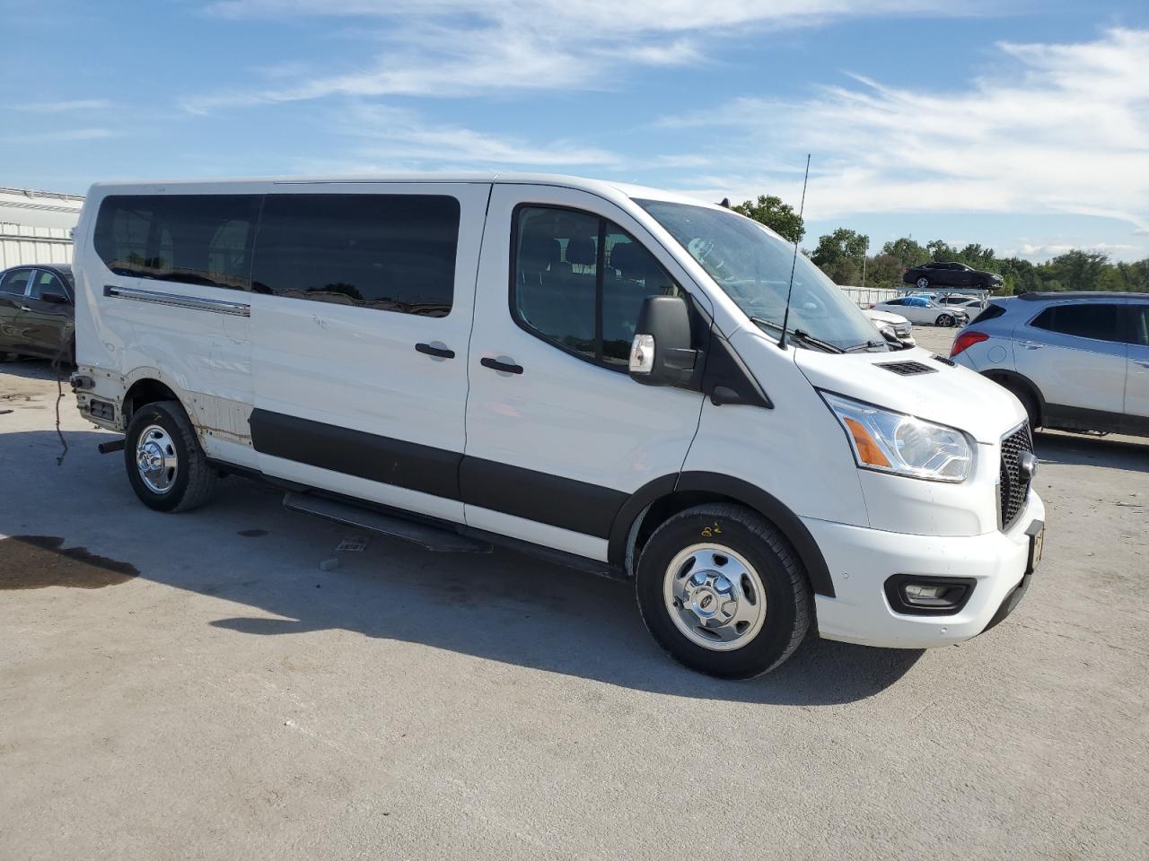 2022 Ford Transit T-350 - Фото 4