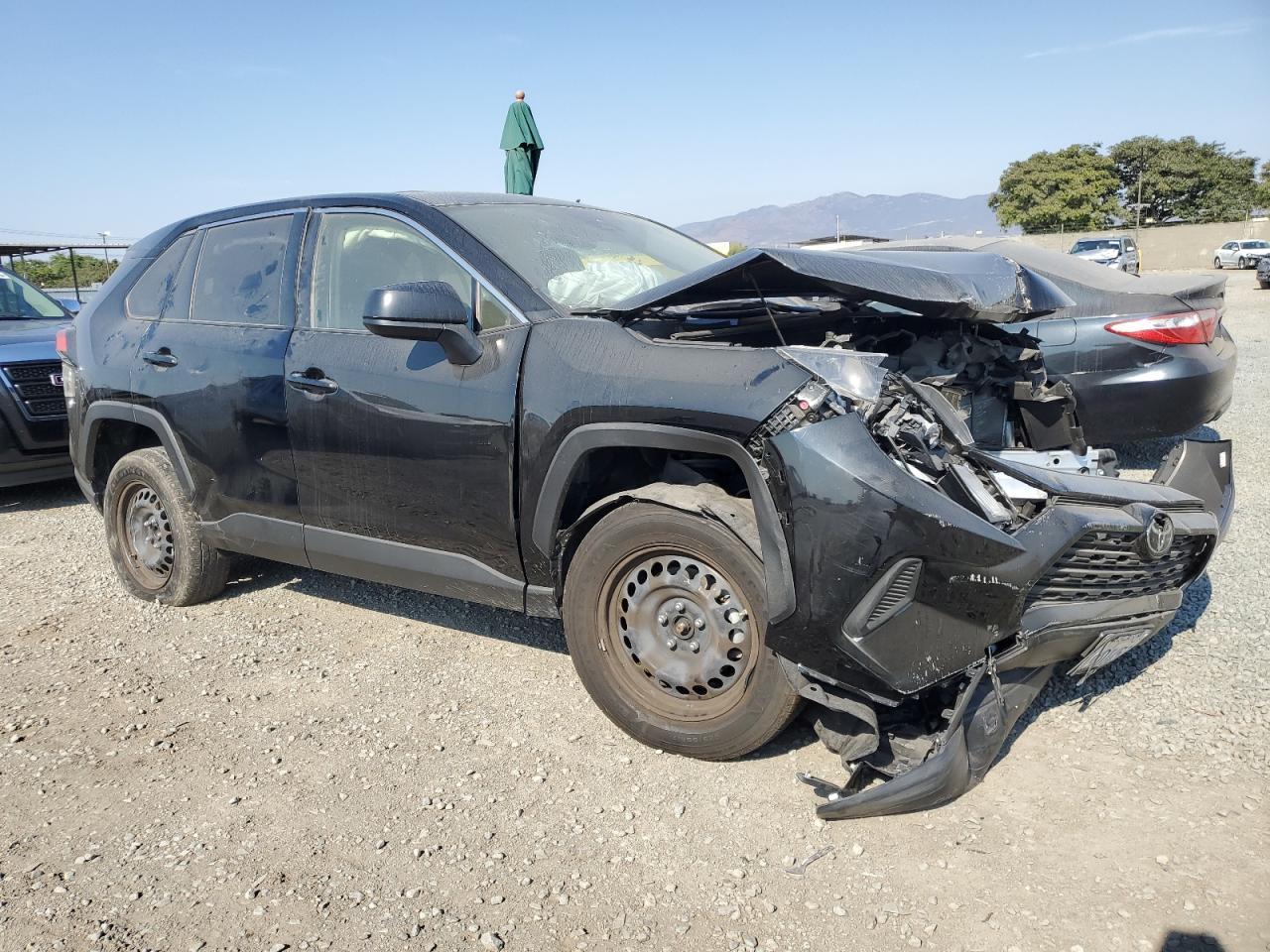 2024 Toyota Rav4 Le - Image 4