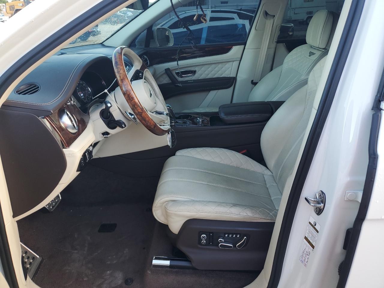 2020 Bentley Bentayga - Фото 7