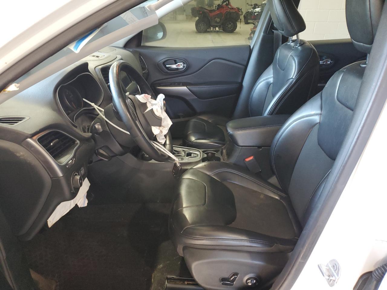 2019 Jeep Cherokee Latitude Plus - Фото 7