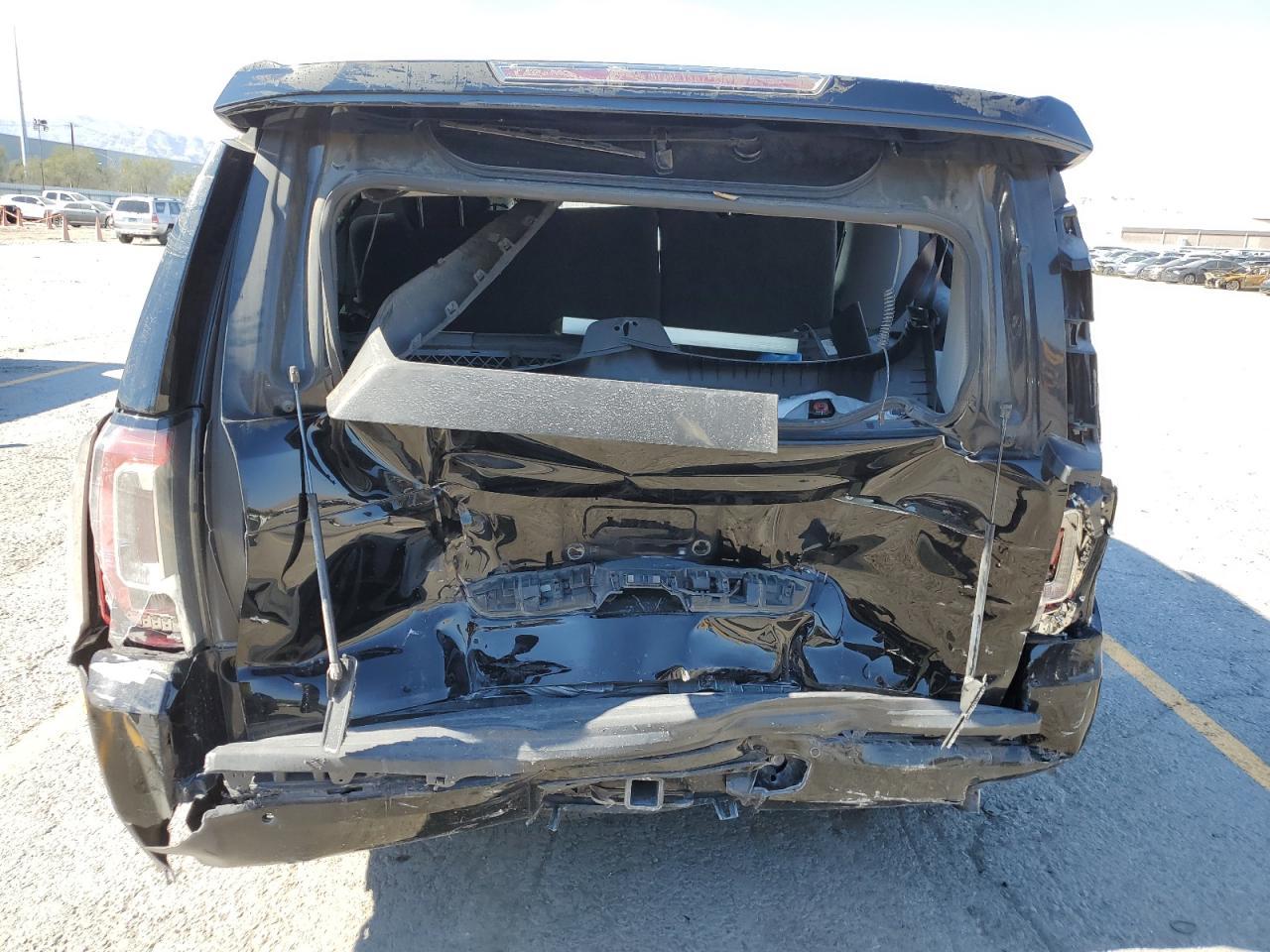 2015 GMC Yukon Xl C1500 Slt - Image 6