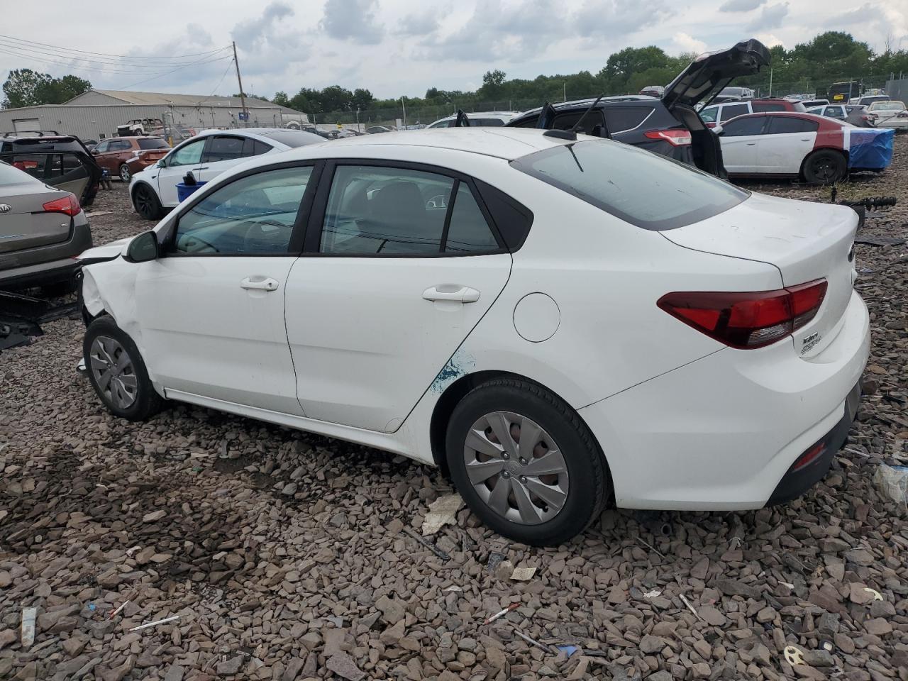 2019 Kia Rio S - Фото 2