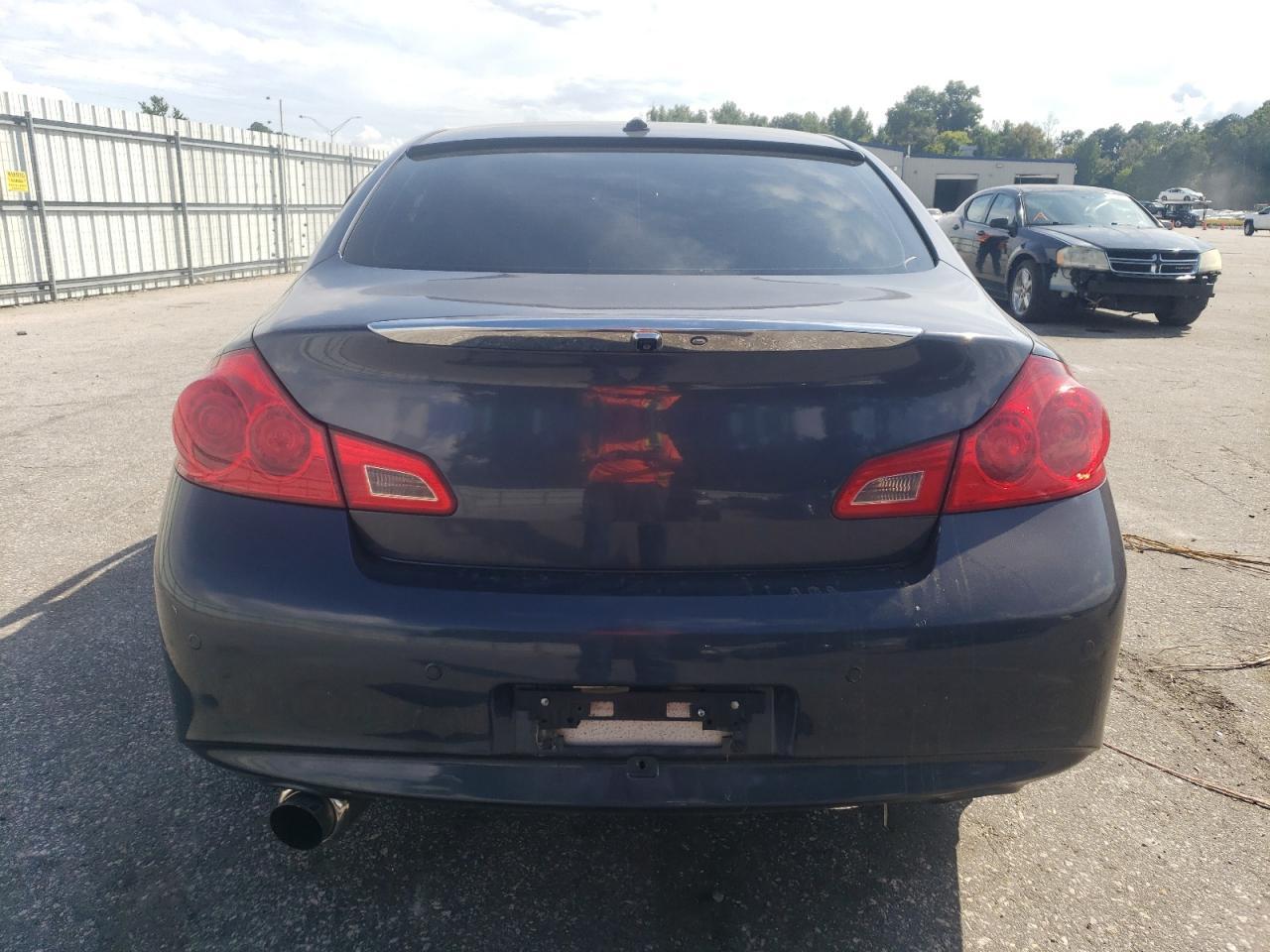 2011 Infiniti G37 - Фото 6