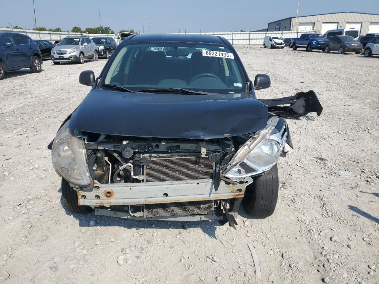 2015 Nissan Versa S - Фото 5