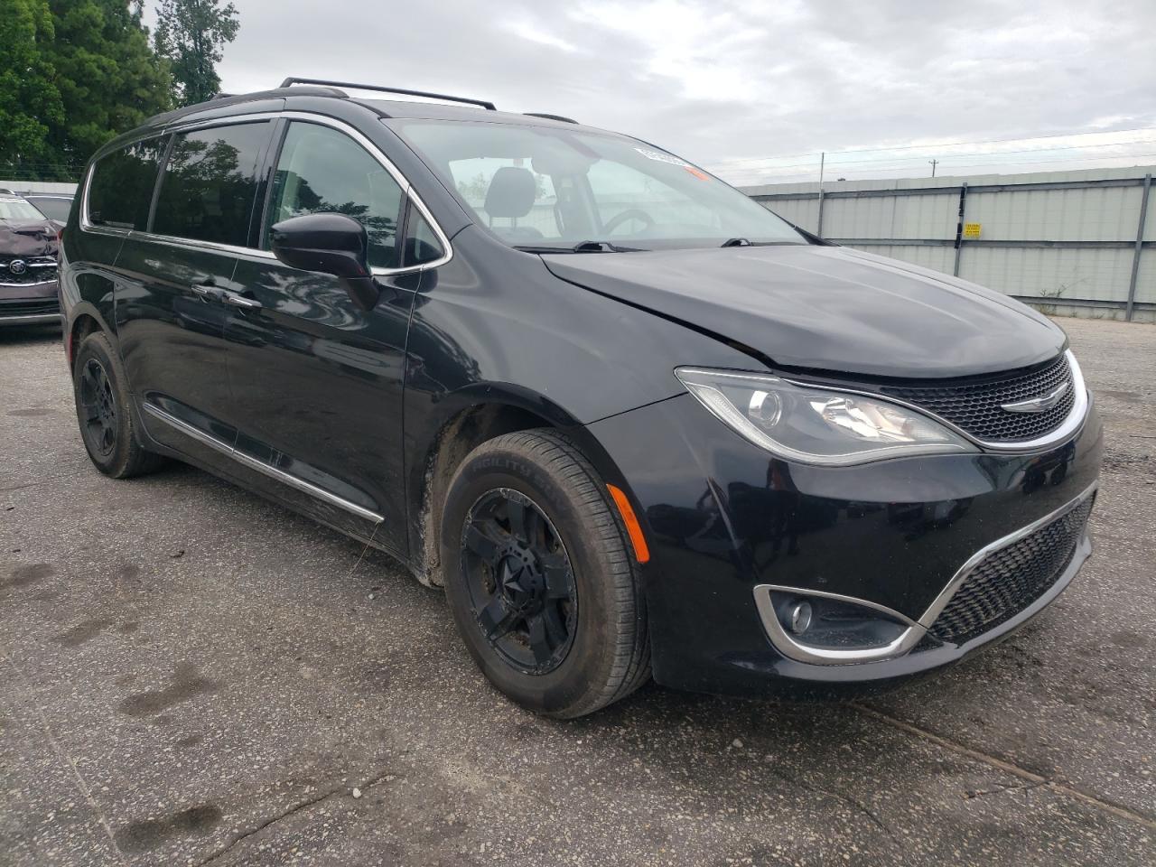 2017 Chrysler Pacifica Touring L - Фото 4