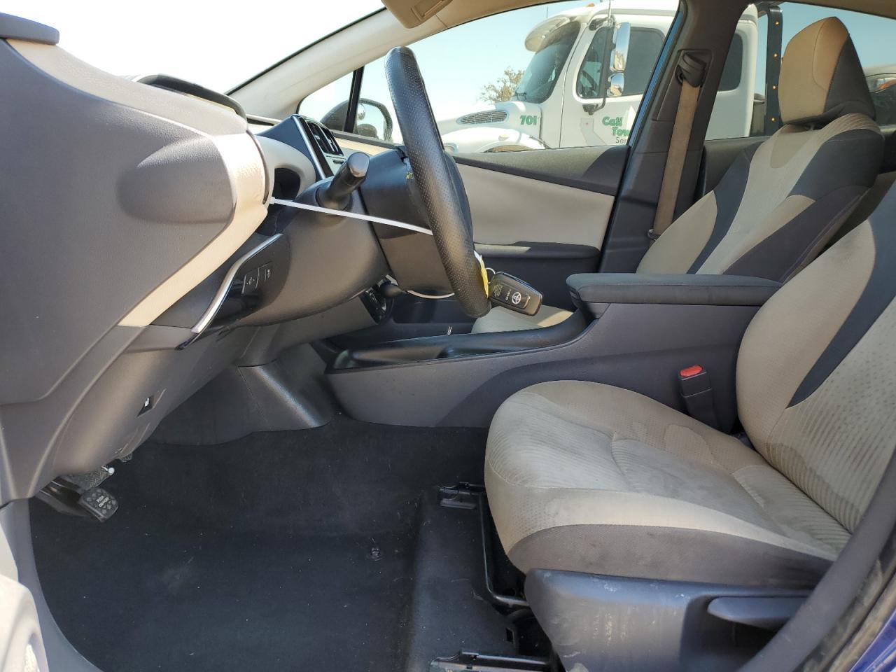 2016 Toyota Prius - Фото 7