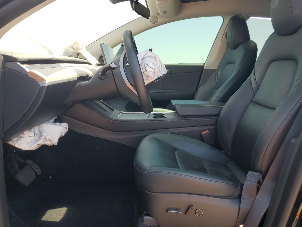2023 Tesla Model Y - Image 7