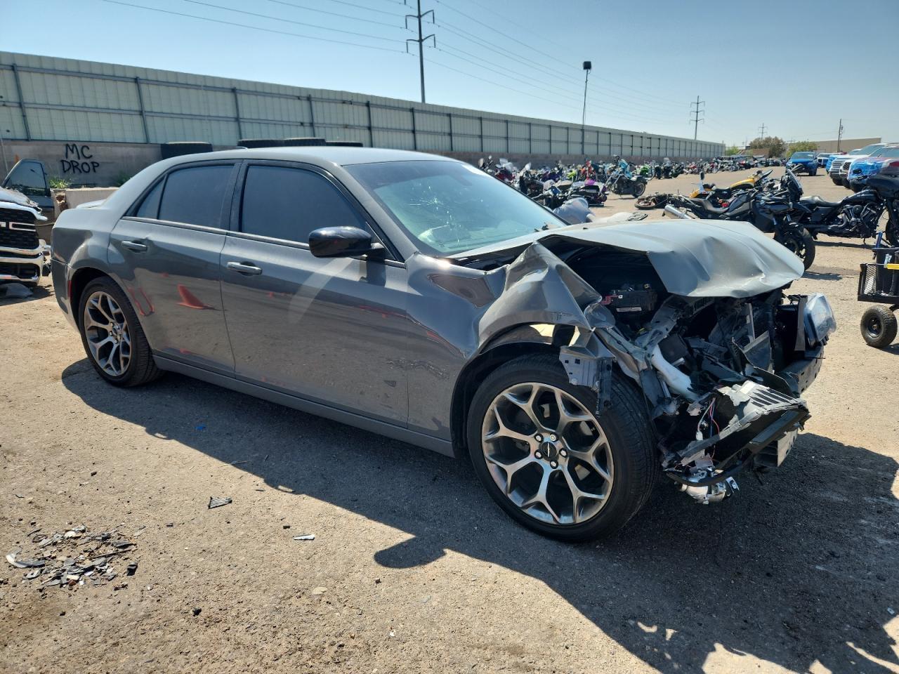 2018 Chrysler 300 Touring - Фото 4