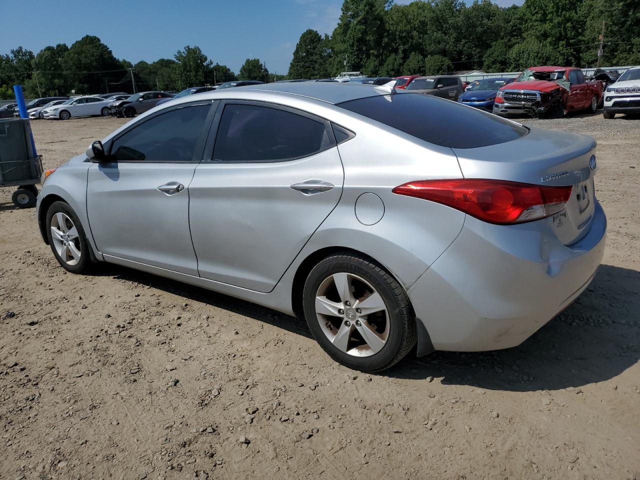 2013 Hyundai Elantra Gls Gls - Image 2