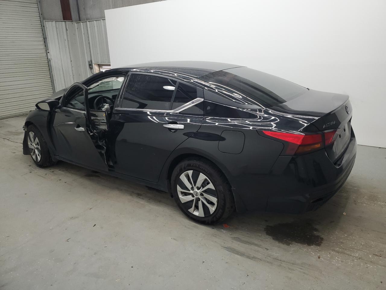 2024 Nissan Altima S - Image 2