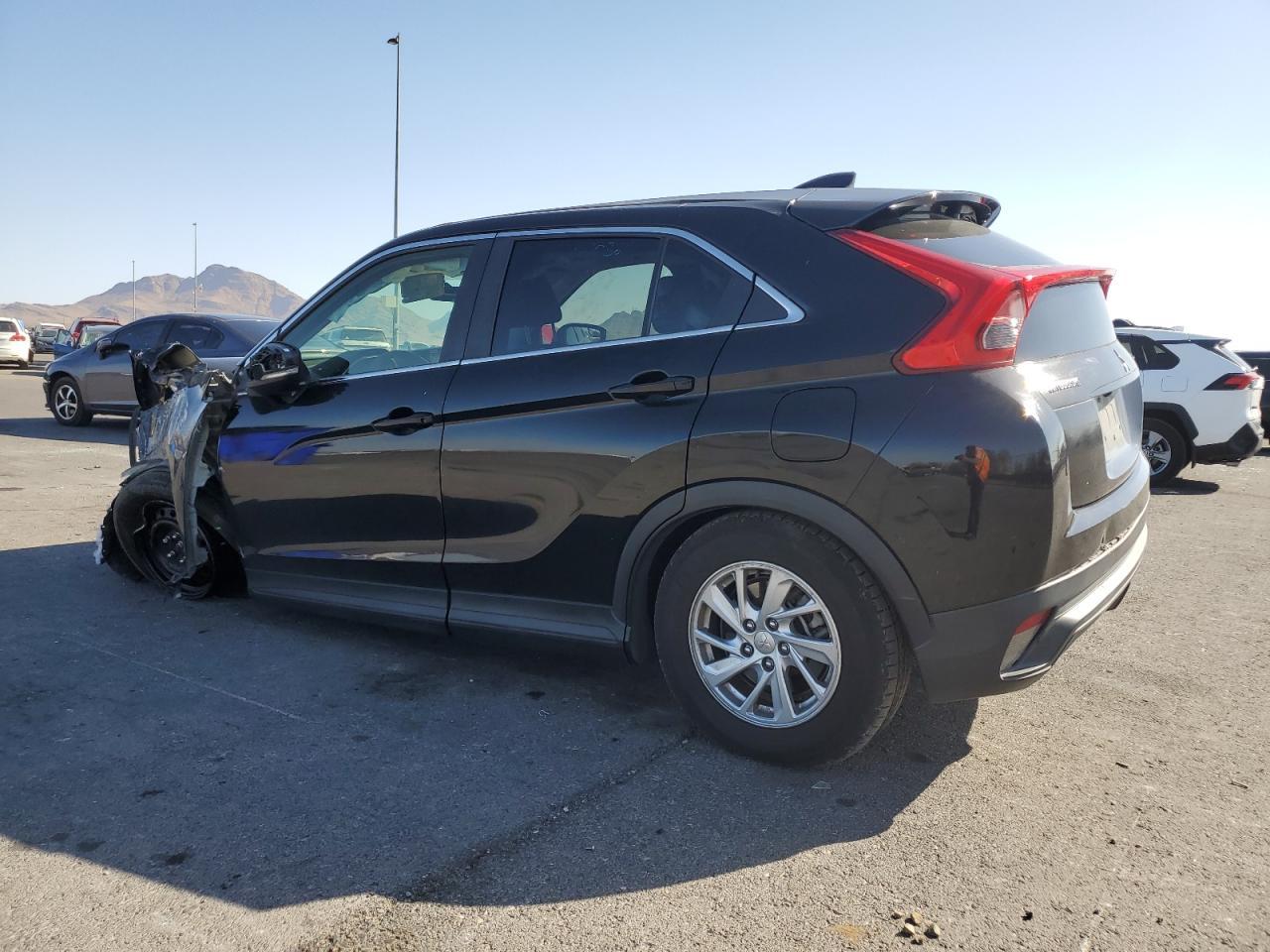 2019 Mitsubishi Eclipse Cross Es - Фото 2