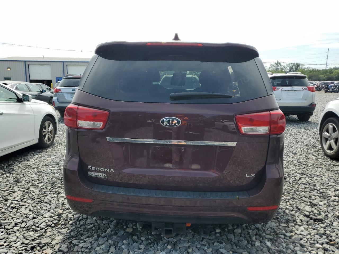 2016 Kia Sedona Lx - Фото 6