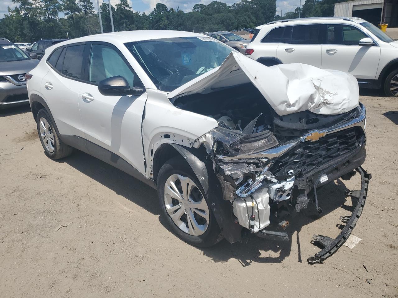 2024 Chevrolet Trax Ls - Фото 4