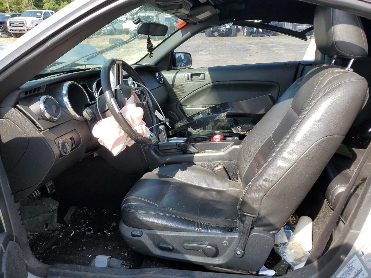 2005 Ford Mustang - Фото 7