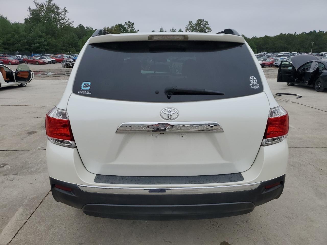 2013 Toyota Highlander Base - Фото 6