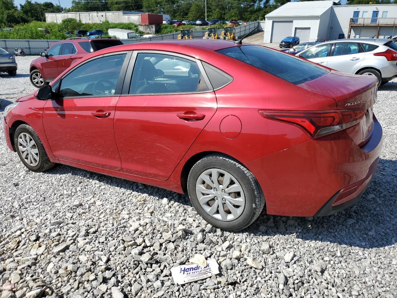 2021 Hyundai Accent Se - Фото 2