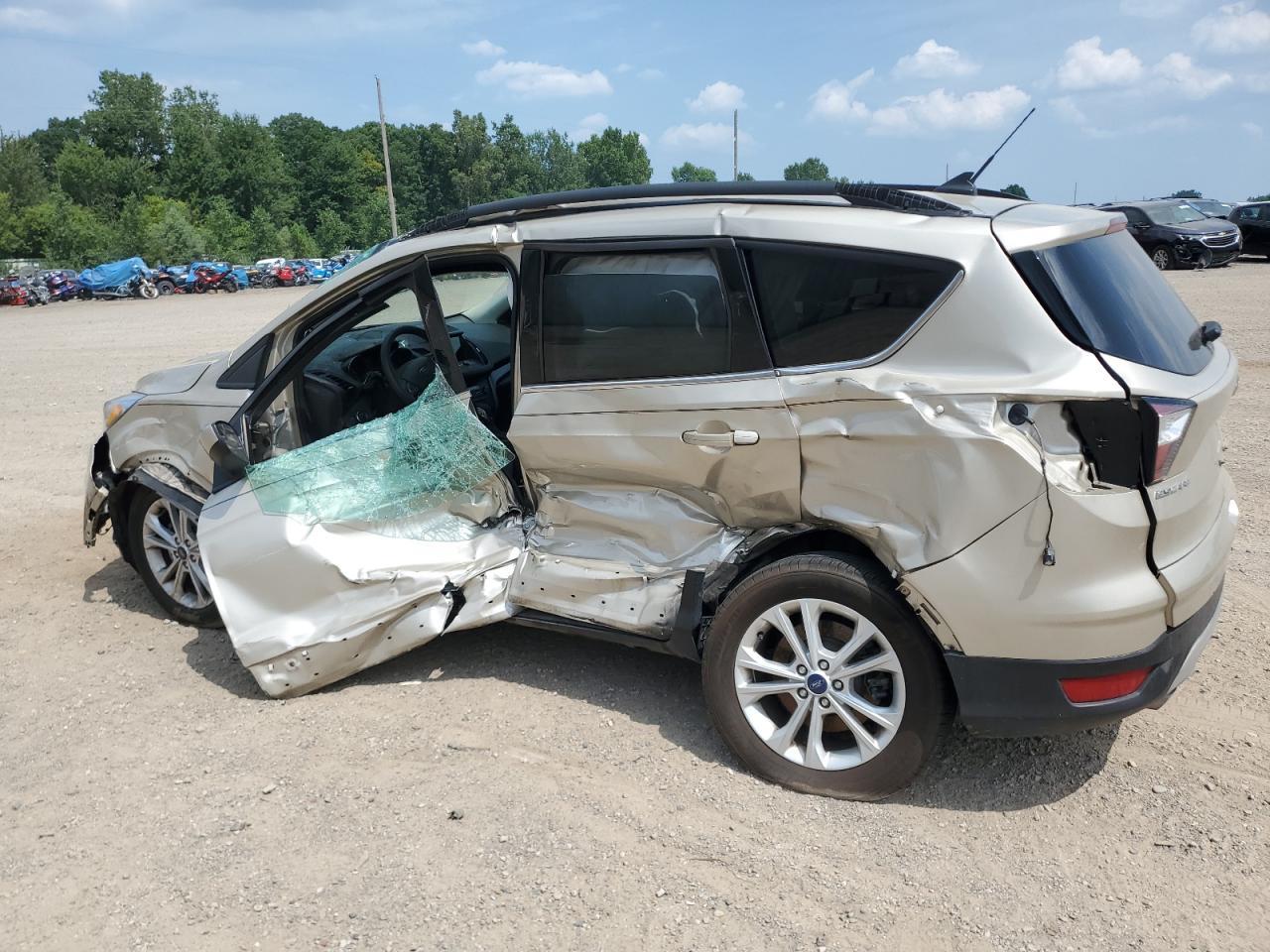 2018 Ford Escape Se - Фото 2