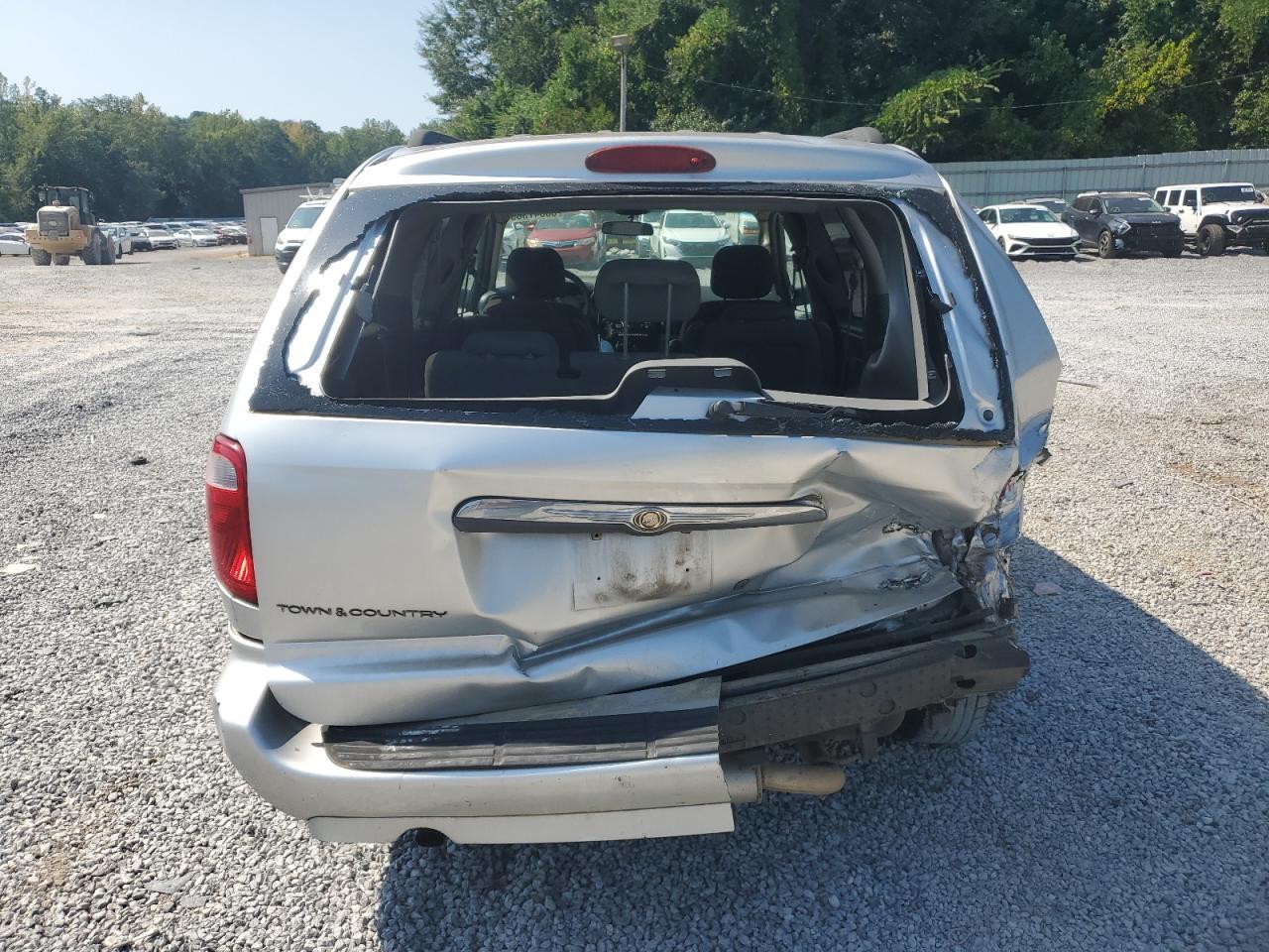 2007 Chrysler Town & Country Lx - Image 6