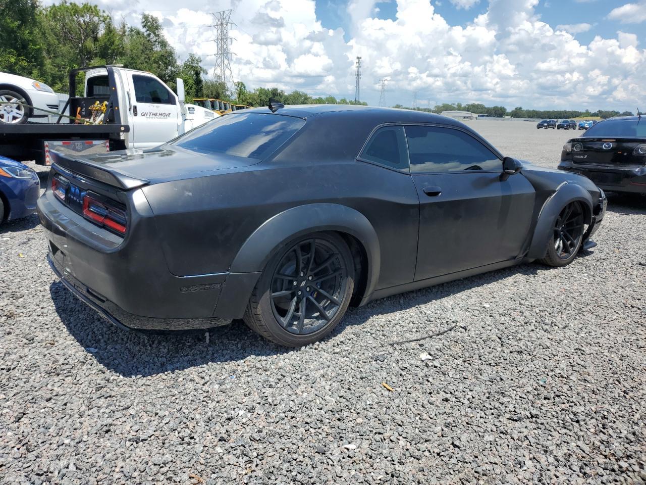 2020 Dodge Challenger R - Фото 3